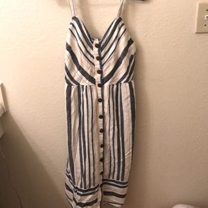 Women’s dress